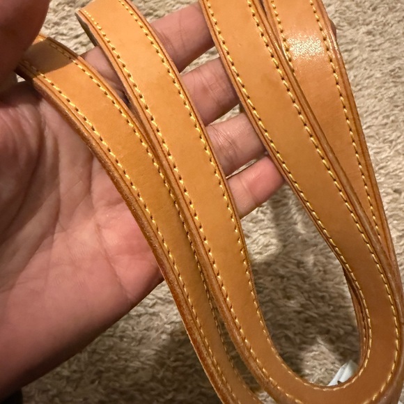 Louis Vuitton bucket bag straps B43 - Picture 3 of 8